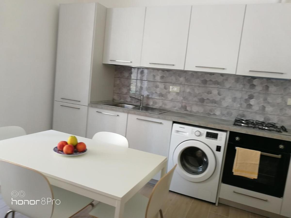 Casa Viorica 2 Hotell Ancona Exteriör bild